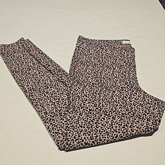 NWOT leopard pull on leggings by old navy size XL tall - Picture 3 of 8